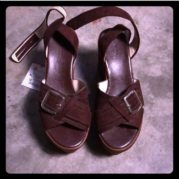 Zara sandals - Picture 1 of 3